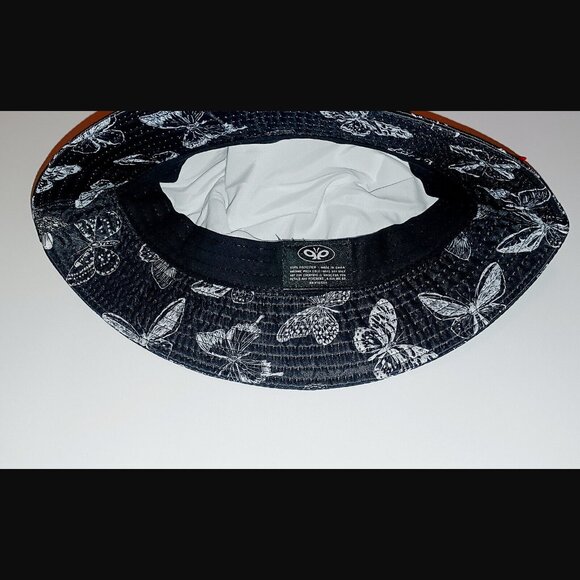 Petal and Peacocks Butterflies Black and White Bucket Hat NWT - Picture 8 of 10